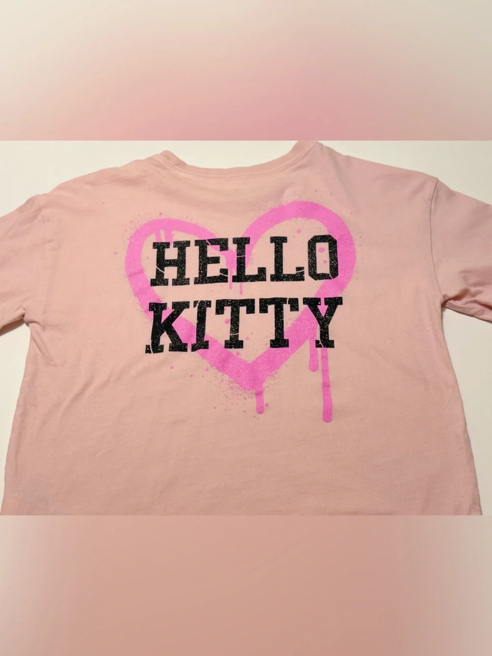 Kids Sanrio Hello Kitty Pink Graphic T-Shirt Artist Palette Heart Size 6-7